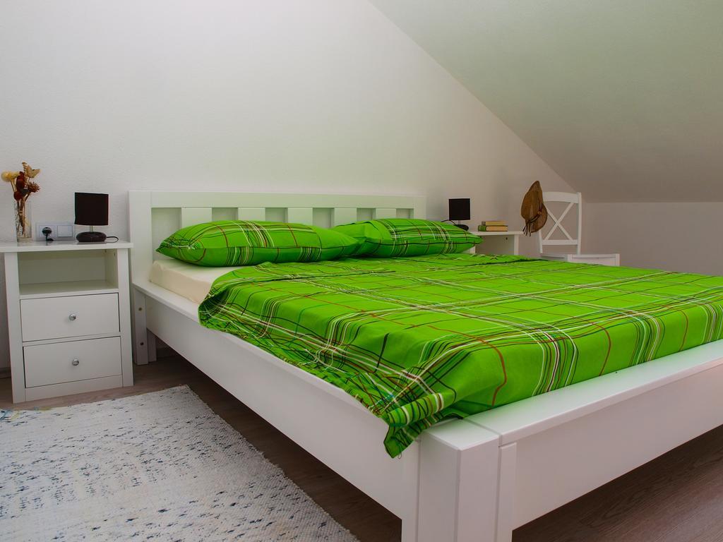 Apartments House Durdica Bol Room photo