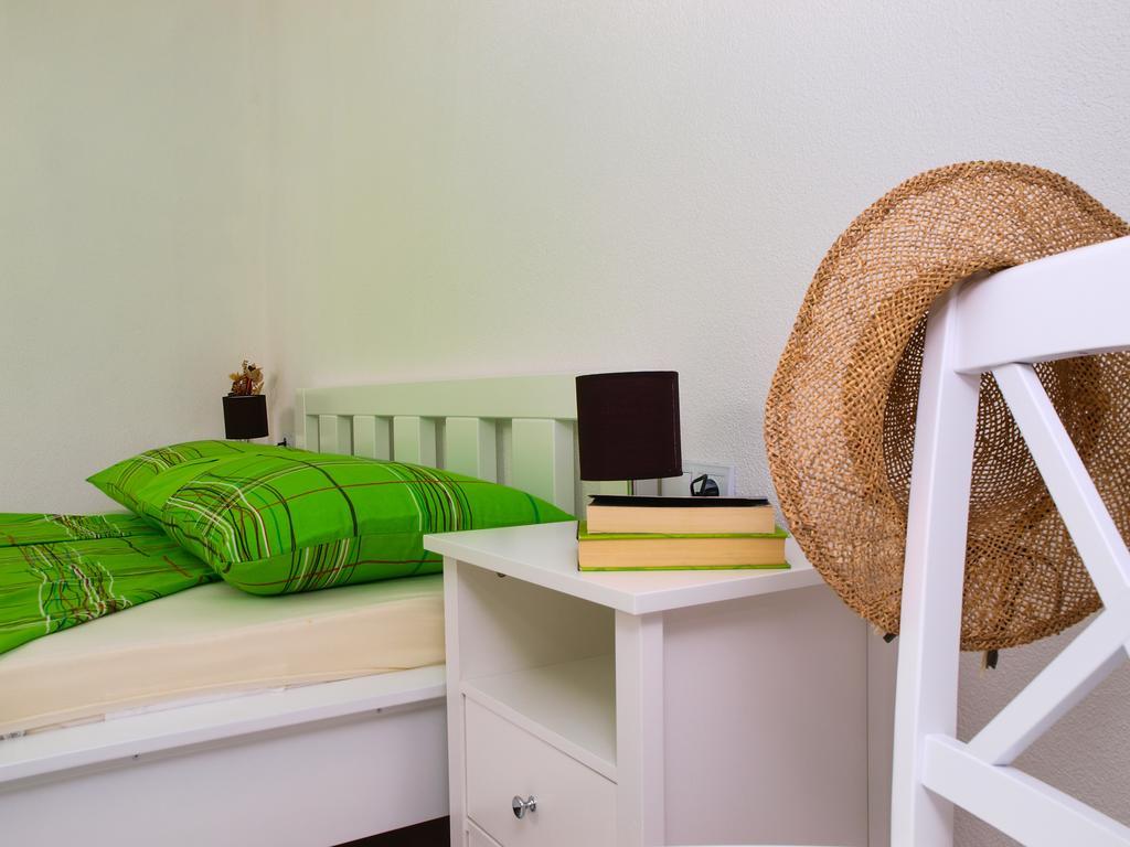 Apartments House Durdica Bol Room photo