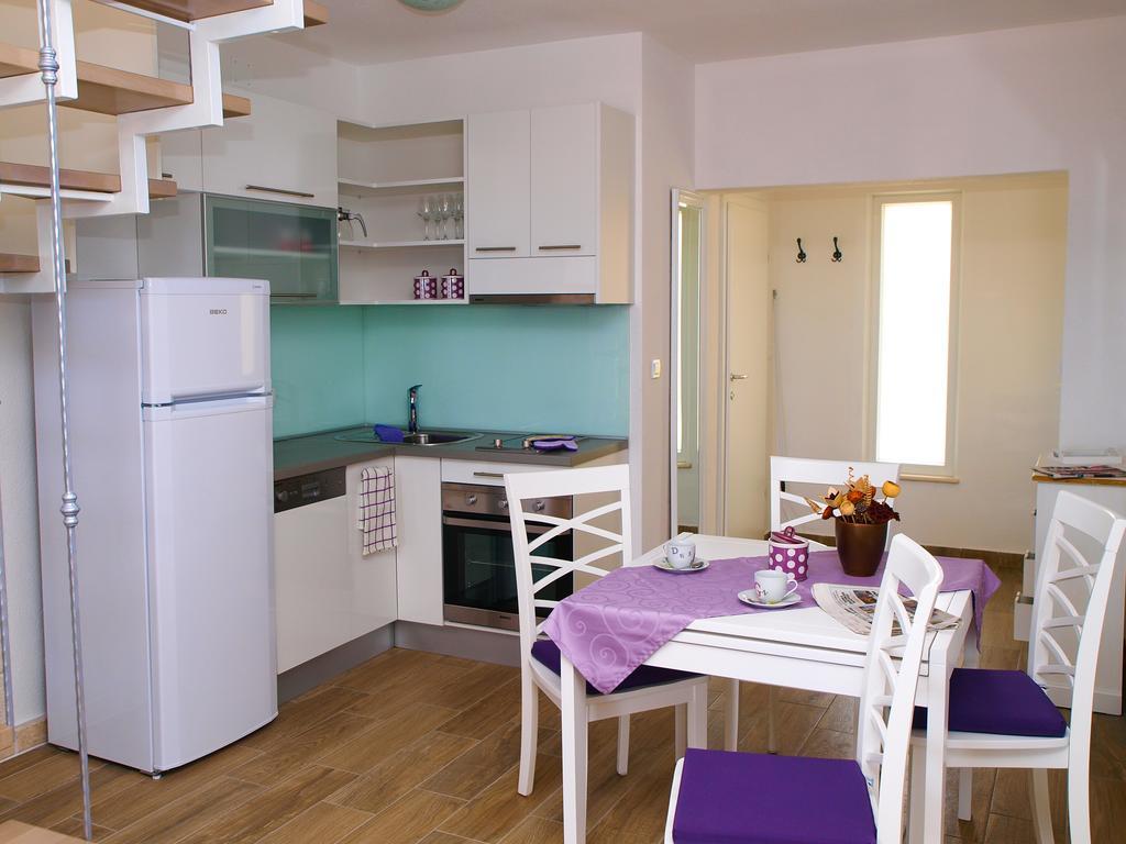 Apartments House Durdica Bol Room photo