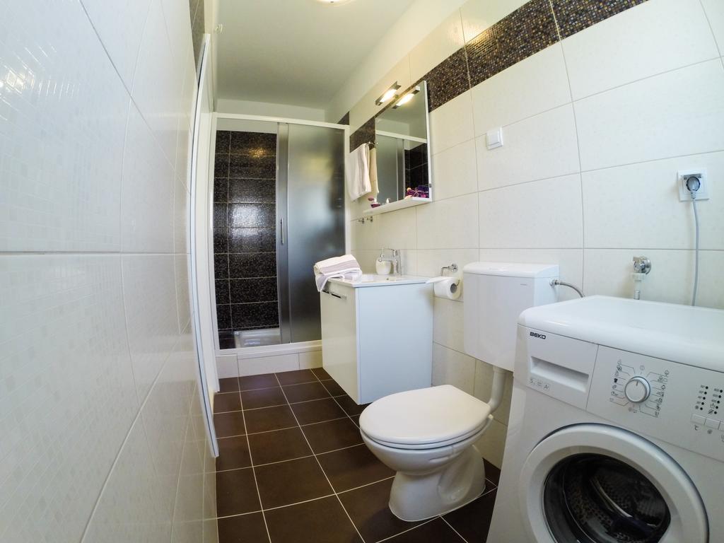 Apartments House Durdica Bol Room photo