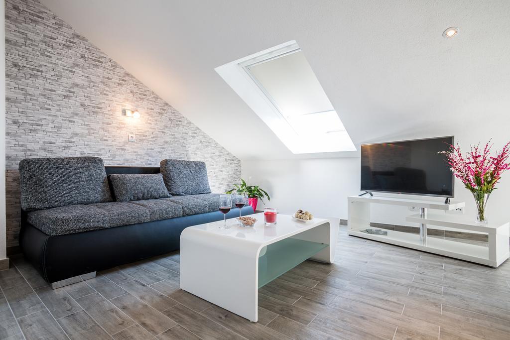 Apartments House Durdica Bol Room photo