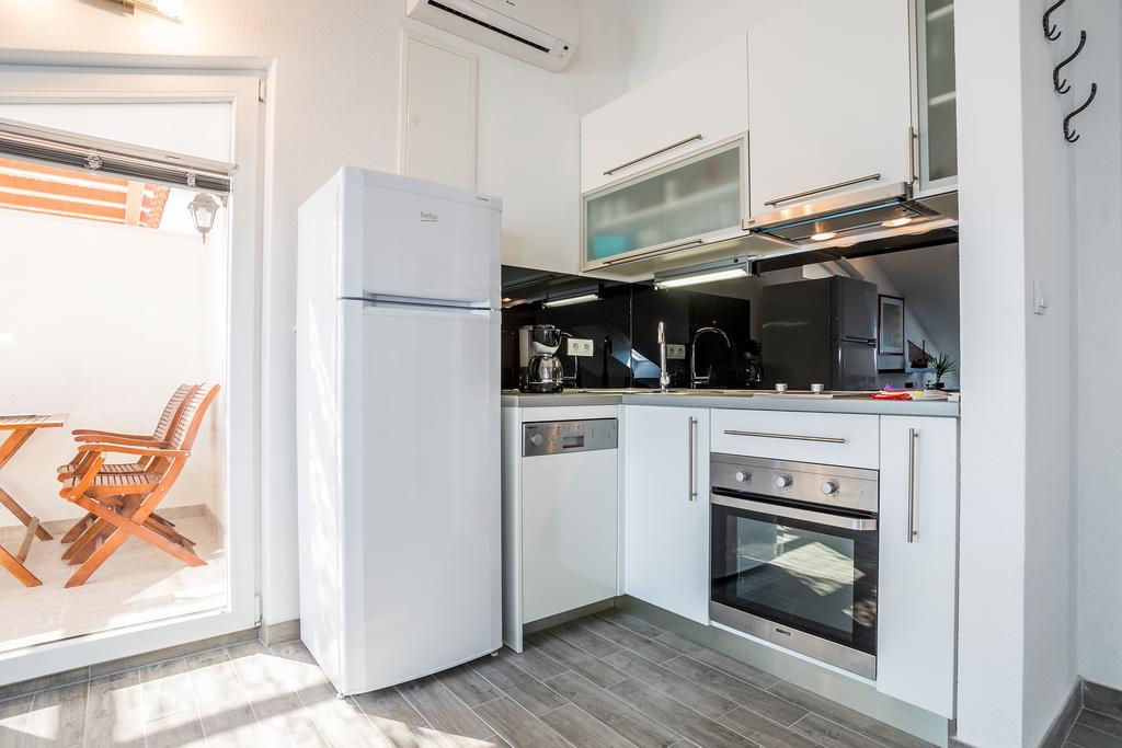 Apartments House Durdica Bol Room photo